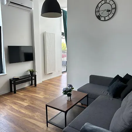 Daire Luxury Loft Tymienieckiego Street *
