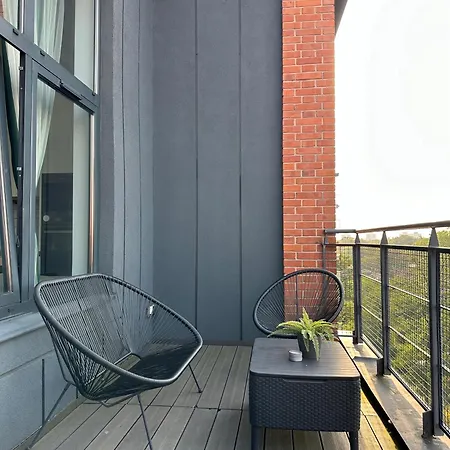 Luxury Loft Tymienieckiego Street *